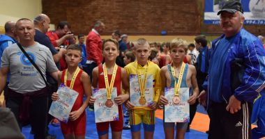 Luptătorii constănțeni, protagoniștii Campionatelor Naționale de la Medgidia