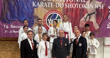 Stire din Sport : Salbă de medalii pentru sportivii de la CS Tomis Karate şi CS Farul la Campionatul Naţional