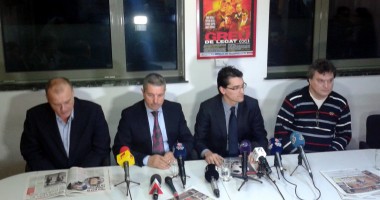 Stire din Sport : Alegerea noului șef al FRF: Răzvan Burleanu și Vasile Avram, în turul doi al alegerilor