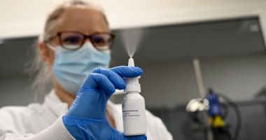 Stire din Actualitate : Încep testele pentru un nou vaccin nazal. 80 de oameni s-au înscris la studiu