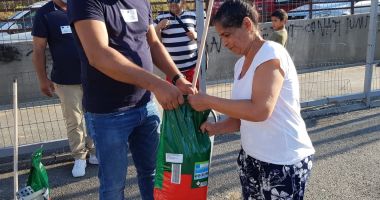 Sprijin de la autoritățile locale pentru persoanele nevoiașe din cartierul "Henri Coandă" - 2