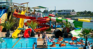 Spumă pe tobogane la Eforie Aqua Park - 2