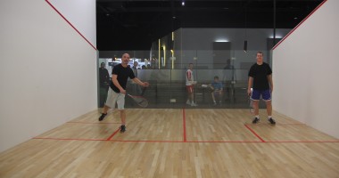 Stire din Sport : Invitație / Concurs Național de Squash, în week-end, la West Side
