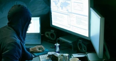 Stire din Actualitate : Atac cibernetic la nivel înalt! Hackerii au lovit Comisia Europeană
