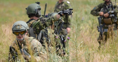 Stire din Eveniment : Stagiu militar voluntar pentru liceeni și studenți