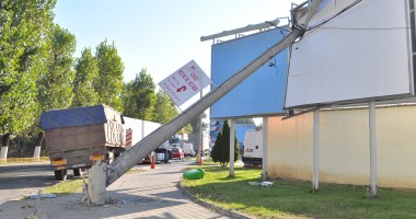 Constanța, la un pas de tragedie. Imagini de la fața locului - 4