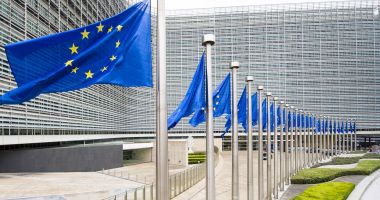 Stire din Actualitate : Statele UE acceptă ca noua Comisie Europeană să fie învestită fără comisar britanic