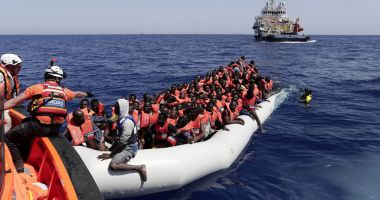 Stire din Actualitate : "Statele UE ce refuză să participe la redistribuirea migranților trebuie sancționate"