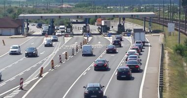 Stire din Social : Trafic aglomerat la întoarcerea de pe litoral. Vezi ce rute alternative recomandă Centrul Infotrafic