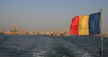 Stire din Economie : "Black Sea Tall Ships Regatta 2014", prima competiție de veliere din portul Constanța