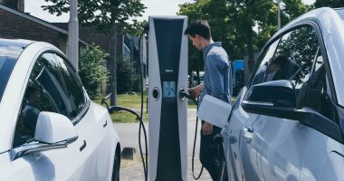 Stire din Politică-Administrație : Primăria Constanța, contract pentru 18 staţii de încărcare a mașinilor electrice
