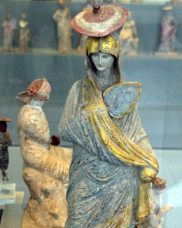 Stire din Cultură-Educație : La Muzeul Callatis, prezentarea veșmintelor Greciei antice