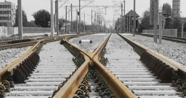 Stire din Economie : Statul promite investiții la calea ferată