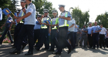 Stire din Eveniment : Cum se vor face angajările și promovările în Poliția Română / Noul Statut al polițistului aduce schimbări importante