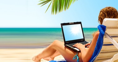 Stire din Tehnologie : Cum arată portretul "românului online"