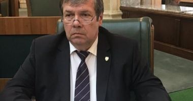 Stire din Politică-Administrație : Senatorul Ștefan Mihu: "Trebuie să evaluăm mai atent dificultățile tinerilor"