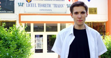 Stire din Cultură-Educație : Ce îl face special pe elevul constănțean Ștefan Paraschiv