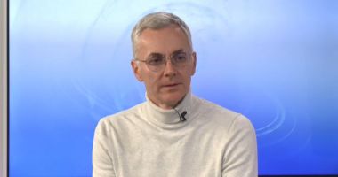 Stire din Politică-Administrație : “Parlamentul României, scena unor spectacole ridicole!” cu Stelian Ion, deputat USR, invitat la emisiunea „În Slujba Cetățenilor”