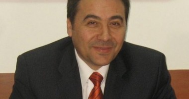 Stire din Economie : Ministrul Agriculturii ar vrea ca străinii să nu poată cumpăra terenuri agricole nici după 2013