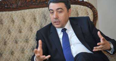 Stire din Politică-Administrație : Fostul ministru al Agriculturii Stelian Fuia, condamnat la 4 ani închisoare cu executare