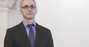 Stire din Politică-Administrație : Fostul ministru Stelian Ion, atac la preşedintele Iohannis. „Este bătaie de joc la adresa celor care l-au votat”