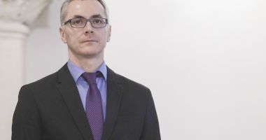 Stire din Politică-Administrație : Fostul ministru Stelian Ion se ia la „trântă” cu Klaus Iohannis. „Preşedinte eşuat, stat eşuat”