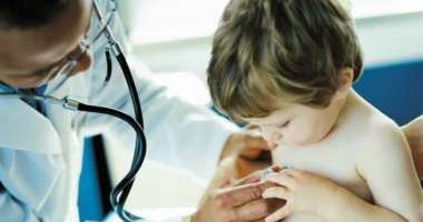 Stire din Sănătate : Medicii nu-și curăță stetoscoapele!