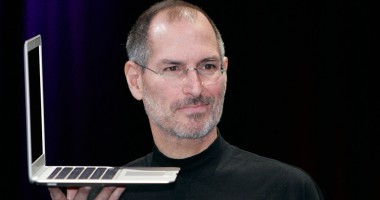 Stire din Tehnologie : Steve Jobs nu își lăsa copiii să folosească iPad-urile și le limita accesul la internet
