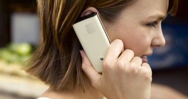 Stire din Diverse : UE grăbește adoptarea legii pentru eliminarea tarifelor de roaming