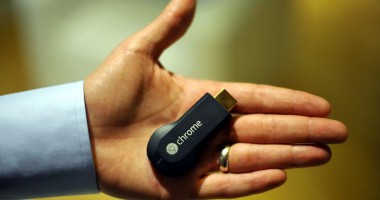 Stire din Diverse : Stick-ul Google care aduce YouTube  pe ecranul televizorului