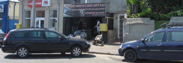 Strada care prosperă pentru că roata mașinii se-nvârte - 1