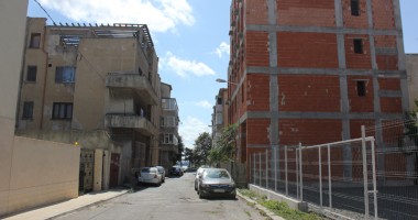 Stire din Social : CONSTANȚA LUI MAZĂRE / Cum se umple Peninsula cu mastodonți de beton
