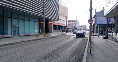 Stire din Social : Avansează lucrările de decopertare a carosabilului pe strada Mihai Viteazu