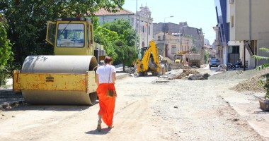 Galerie FOTO. Strada Mircea cel Bătrân, închisă traficului rutier. Va fi reabilitată pe bani europeni - 5