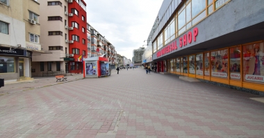 Când va renaște centrul Constanței? Strada Ștefan cel Mare zace în mizerie și indiferență - 5