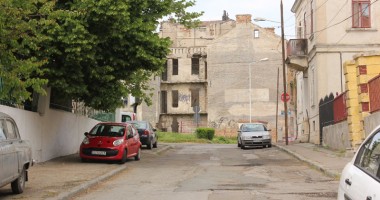 CONSTANȚA / Ruină și nepăsare pe strada Sulmona - 5