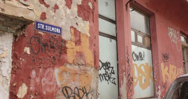 CONSTANȚA / Ruină și nepăsare pe strada Sulmona - 3