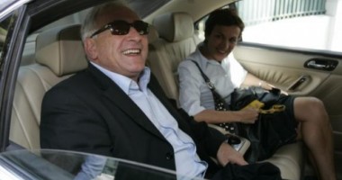 Stire din Actualitate : DSK: "Nu cred  că am o problemă  cu femeile"