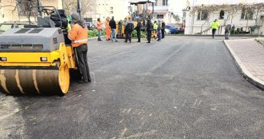 Stire din Politică-Administrație : Autoritățile locale din Mangalia asfaltează străzile din oraș cu bani europeni