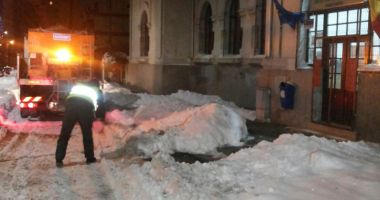 Străzile și aleile din apropierea școlilor și grădinițelor, curățate de zăpadă - 2
