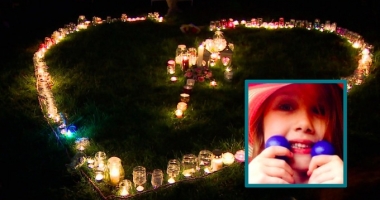 Stire din Social : TRAGEDIE ÎN PARCUL DE JOACĂ / O FETIȚĂ DE 7 ANI A MURIT, DUPĂ CE CASTELUL GONFLABIL ÎN CARE SĂREA A EXPLODAT