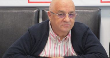 Stire din Politică-Administrație : Felix Stroe dă de pământ cu ministrul Daniel Cadariu. „Nu are nicio legătură cu turismul şi antreprenoriatul”
