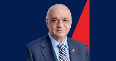Stire din Politică-Administrație : Senatorul Felix Stroe, de acord cu creşterea porcilor în gospodării