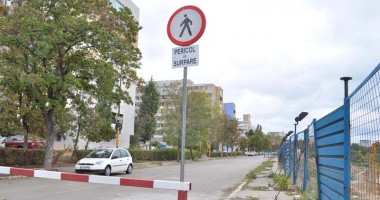 Stire din Social : Va mai rezista strada Traian încă o iarnă?
