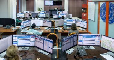 Stire din Social : Peste 86.000 de apeluri primite la 112, în minivacanţa de 1 Mai