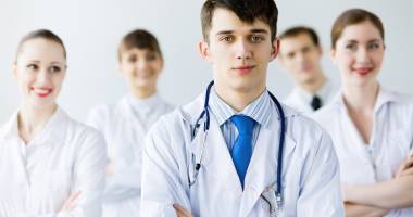 Stire din Sănătate : Noi reguli la medicină. Studenții, primii vizați