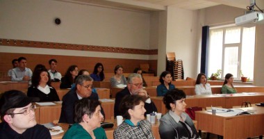 Stire din Cultură-Educație : Studenți de la "Ovidius", premiați de KMG Rompetrol