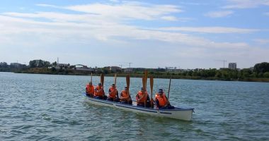 Stire din Cultură-Educație : Studenţii Academiei Navale, în vizită la baza de pregătire de la Palazu Mare