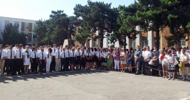 Studenții promoției 2014 de la ANMB și-au luat la revedere de la profesori - 2