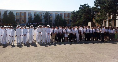 Stire din Cultură-Educație : Studenții promoției 2014 de la ANMB și-au luat la revedere de la profesori